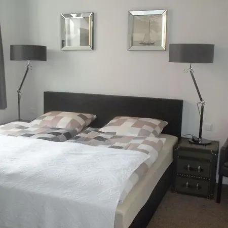 1-bedroom *
